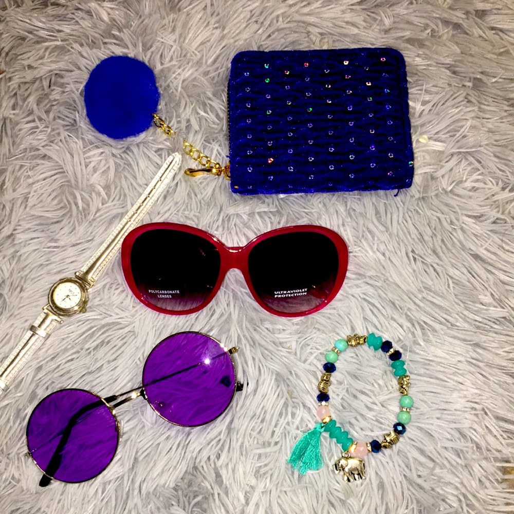 Women’s accessories 🌻